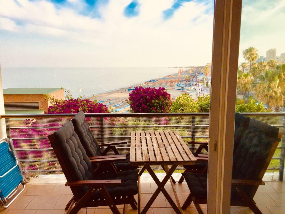 Fabulous Sea View Studio توريمولينوس المظهر الخارجي الصورة